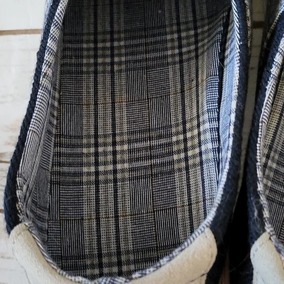 Muk Luks Kyle navy blue slip on sneakers with plaid accents NWOT - Picture 9 of 12
